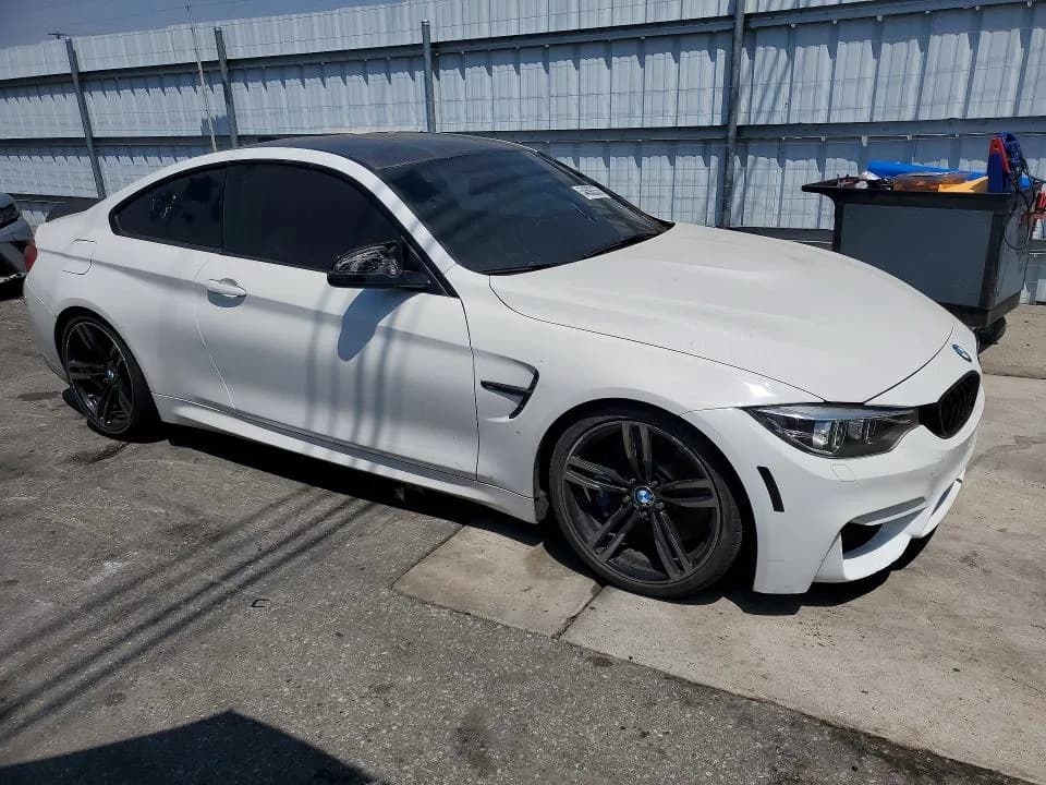 BMW M4 — фото 4