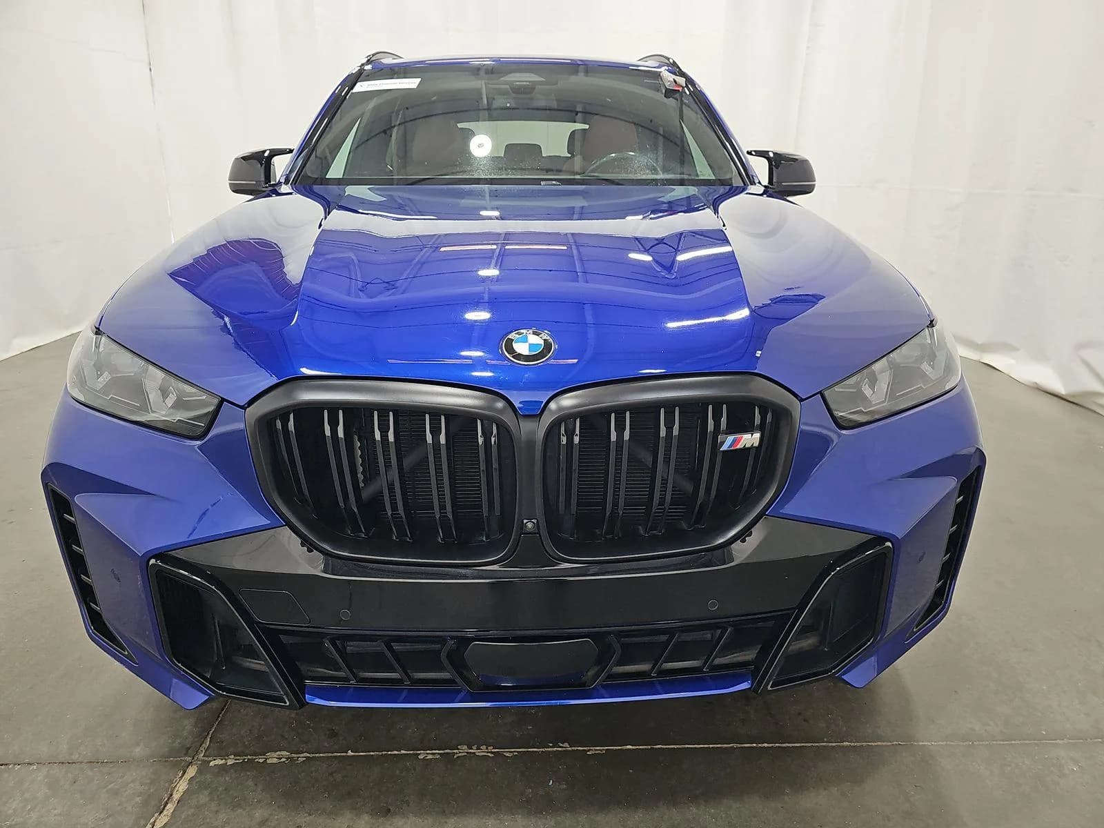 BMW X5 M60i xDrive — фото 5