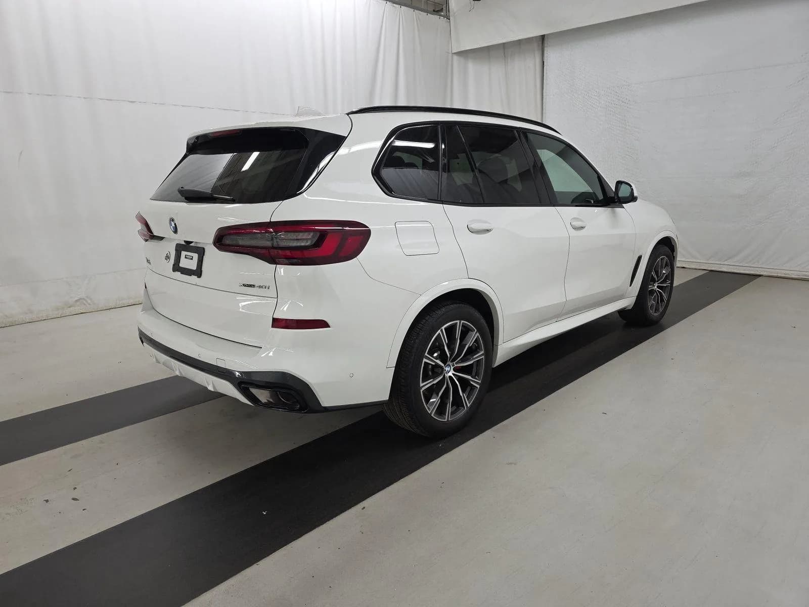 BMW X5 xDrive40i — фото 5