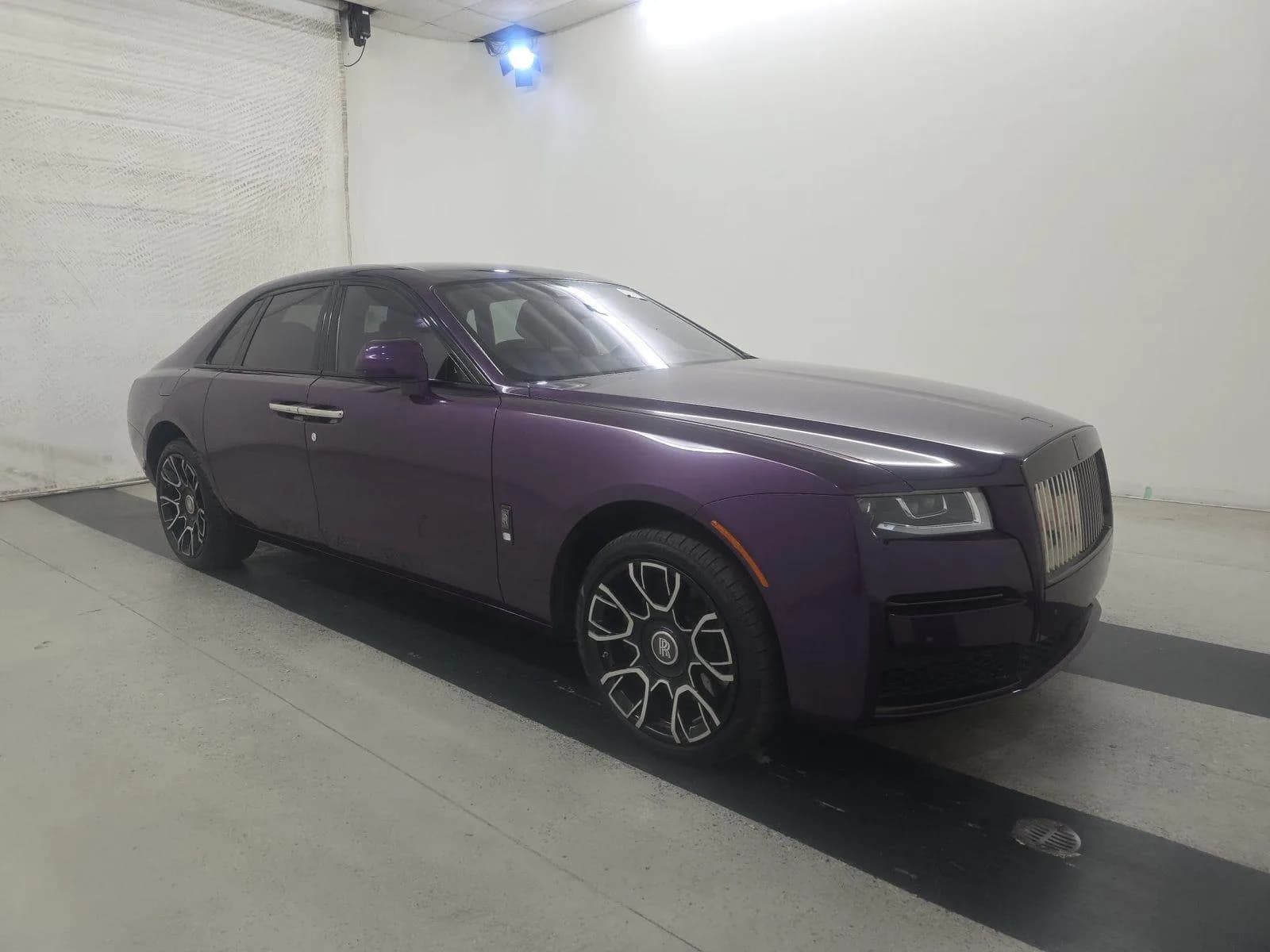 Rolls-Royce Ghost Black Badge — фото 3