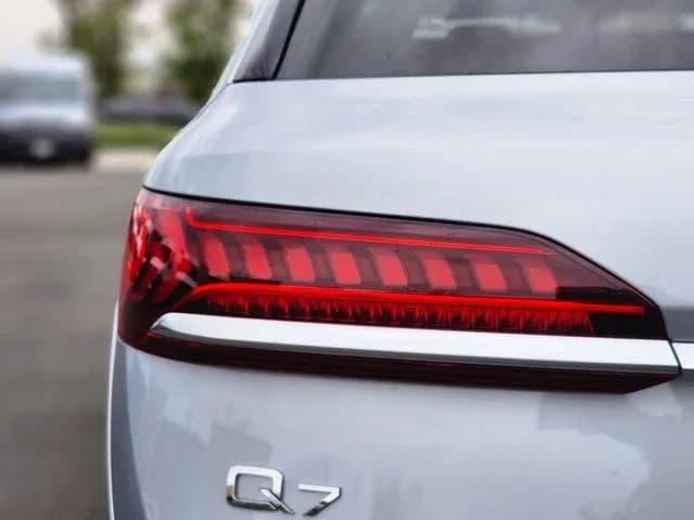 Audi Q7 55 Premium Plus — фото 3